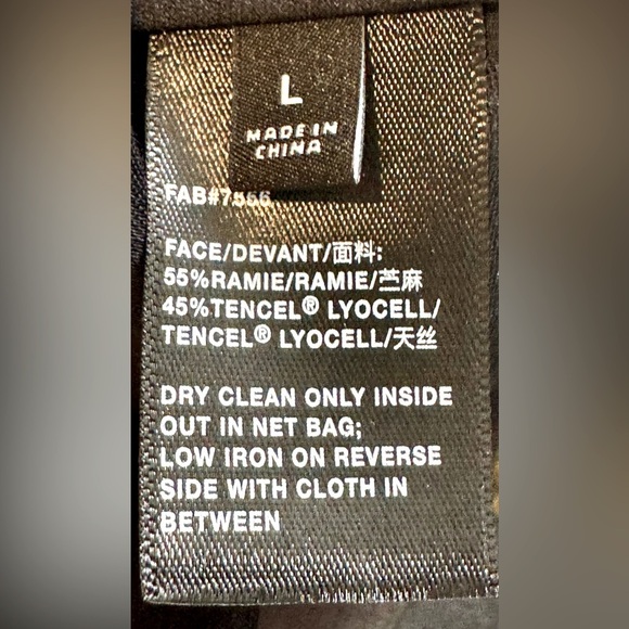 LAFAYETTE 148 EUC Sz L BLACK BLOUSE WITH PINTUCK DETAIL - Picture 5 of 5